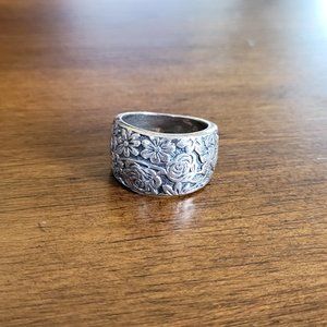 Silpada floral ring - size 9